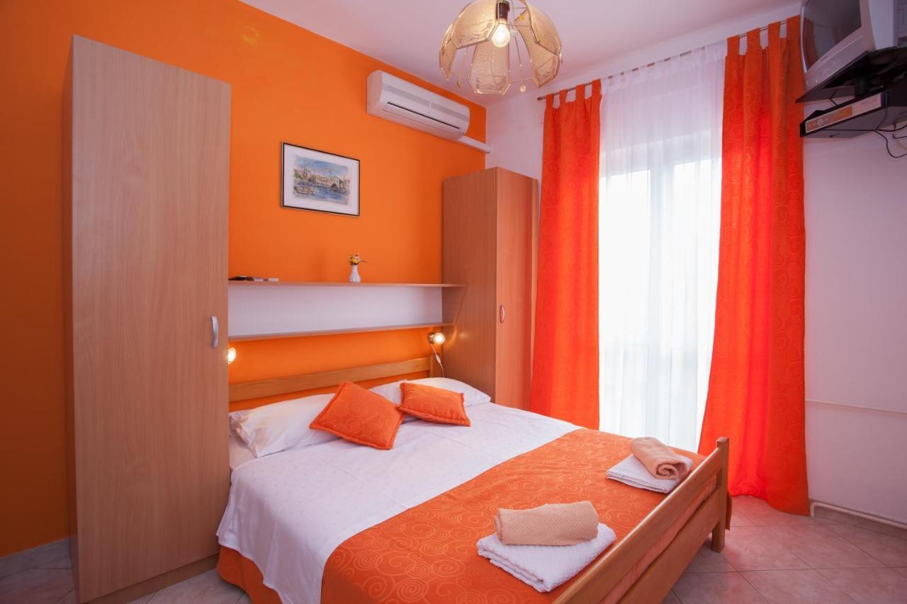 Pansion Burin Hotel Baska  Bilik gambar